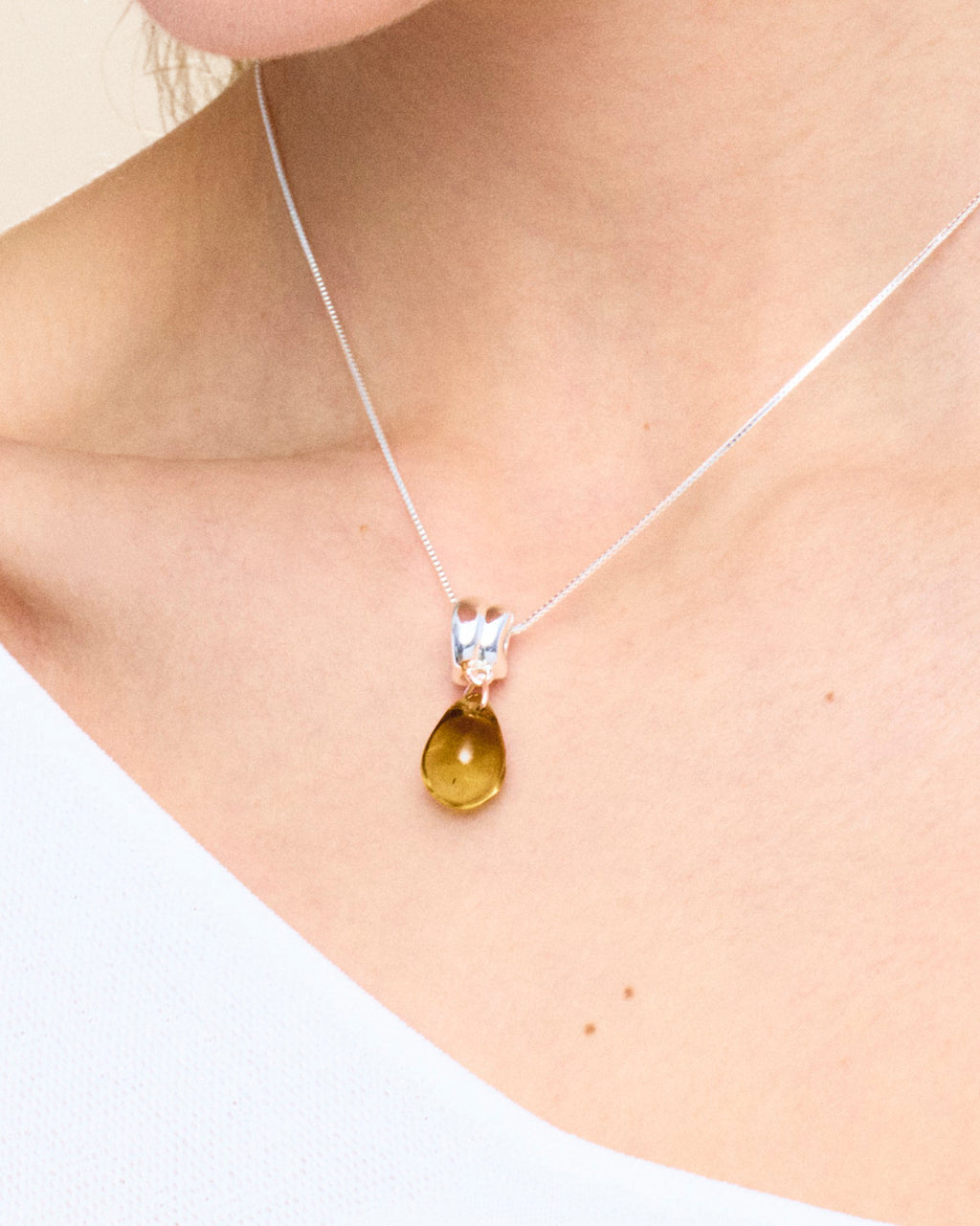 Sugar Drop Choco Necklace in Silver