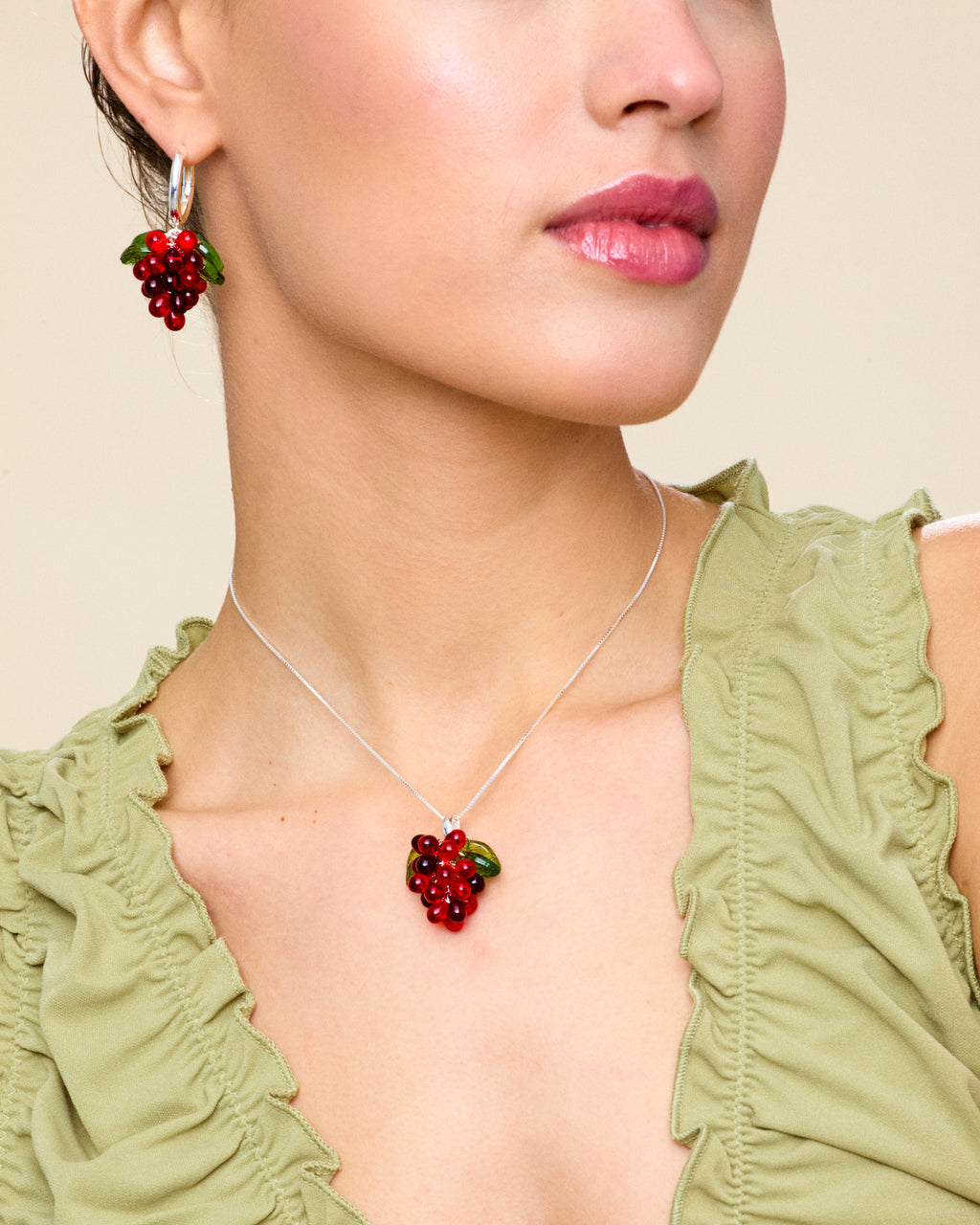 Candy Currant Jelly Necklace in Silver